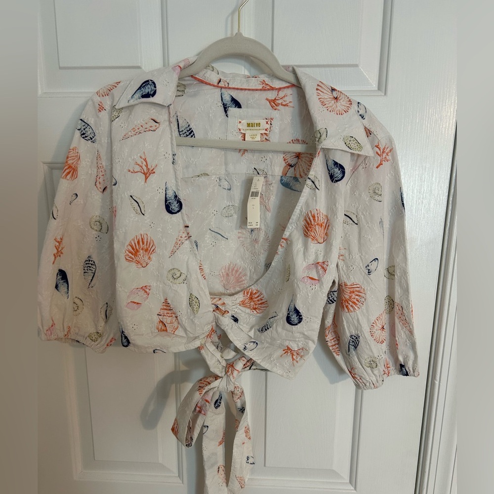 NWT Anthropologie Maeve puff sleeve wrap top seashell pattern size L
